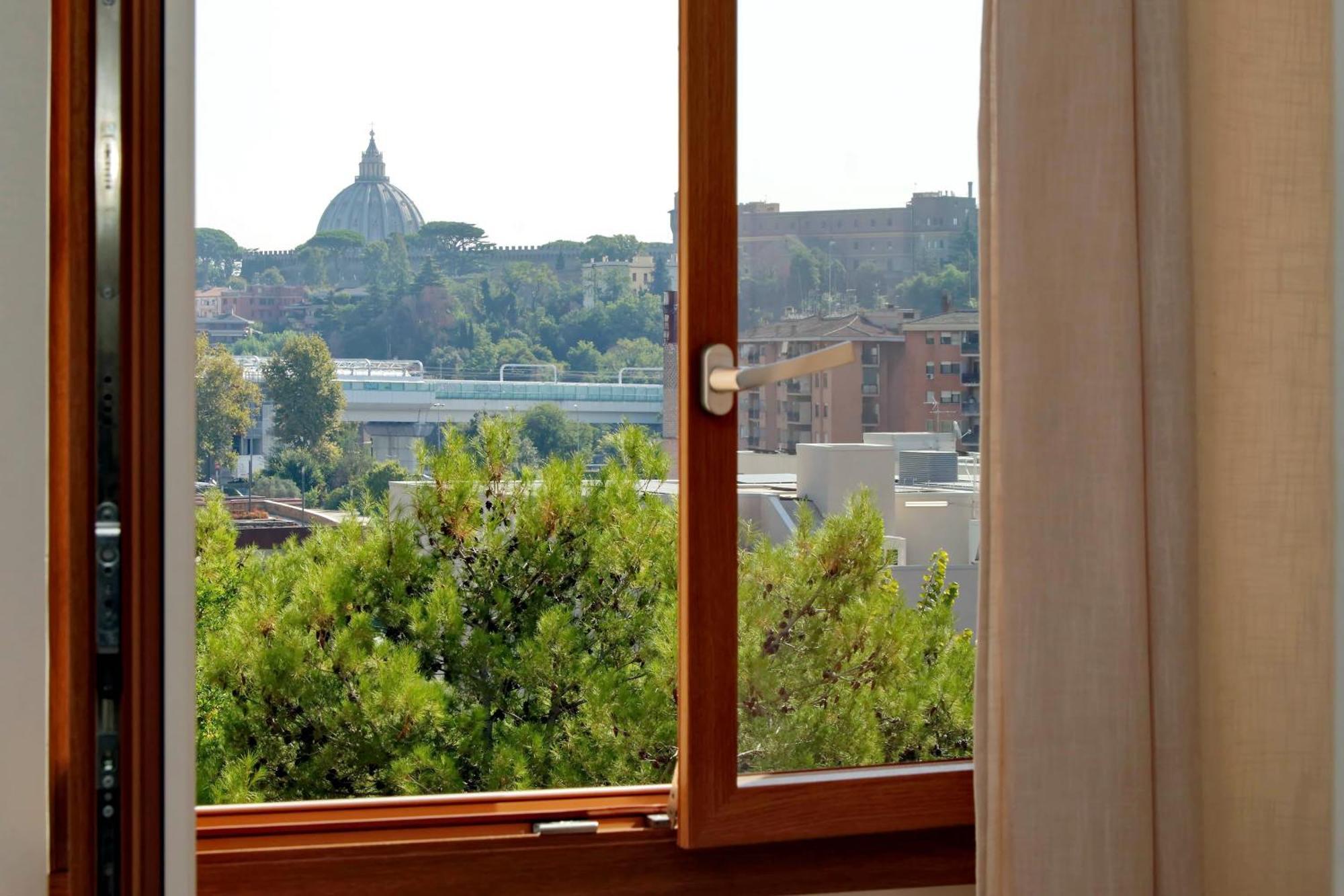 Vatican View Viale Di Valle Aurelia Rom